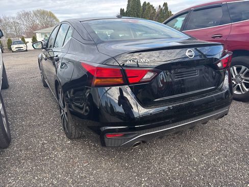 Used 2020 Nissan Altima 2.5 SR FWD image 6