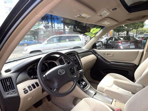 Used 2003 Toyota Highlander 4WD image 13