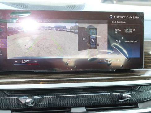 Used 2023 BMW X7 xDrive40i w/ Executive Package AWD/4WD image 32
