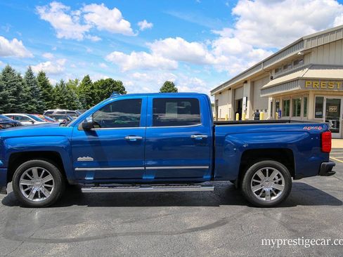 Used 2015 Chevrolet Silverado 1500 High Country w/ High Country Premium Package AWD/4WD image 4