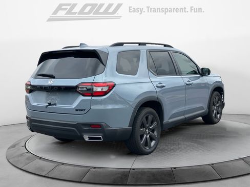 Used 2023 Honda Pilot Sport image 9