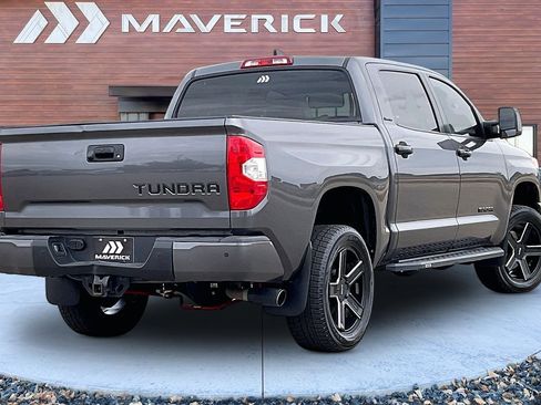 Used 2021 Toyota Tundra Limited w/ Limited Premium Package AWD/4WD image 5