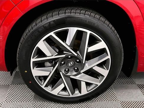 Used 2023 Hyundai Santa Fe Calligraphy image 9