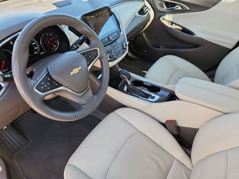 Used 2024 Chevrolet Malibu LT FWD image 16