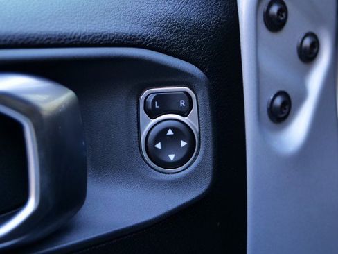 Used 2023 Jeep Wrangler Unlimited Rubicon 4xe w/ Cold Weather Group AWD/4WD image 28