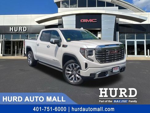Used 2023 GMC Sierra 1500 Denali w/ Denali Reserve Package AWD/4WD image 1