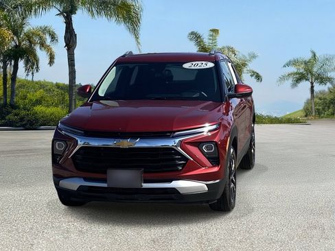 Used 2025 Chevrolet TrailBlazer LT FWD image 7