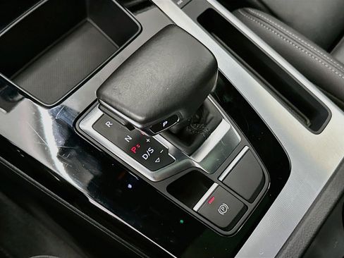 Used 2025 Audi Q5 2.0T Premium AWD/4WD image 25