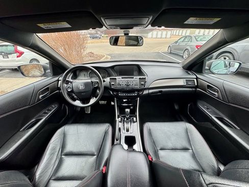 Used 2017 Honda Accord Sport Special Edition image 11