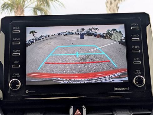 Used 2021 Toyota Corolla LE FWD image 21
