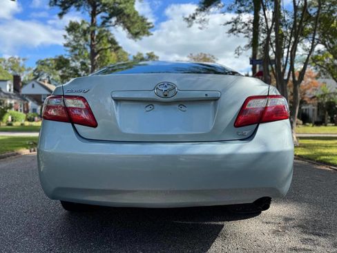 Used 2009 Toyota Camry LE image 5