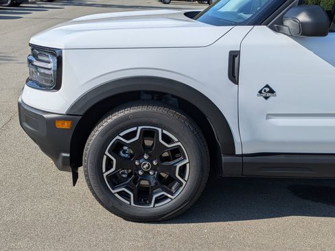 New 2025 Ford Bronco Sport Outer Banks image 11