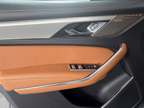 New 2026 Jaguar F-PACE R-Dynamic S image 13