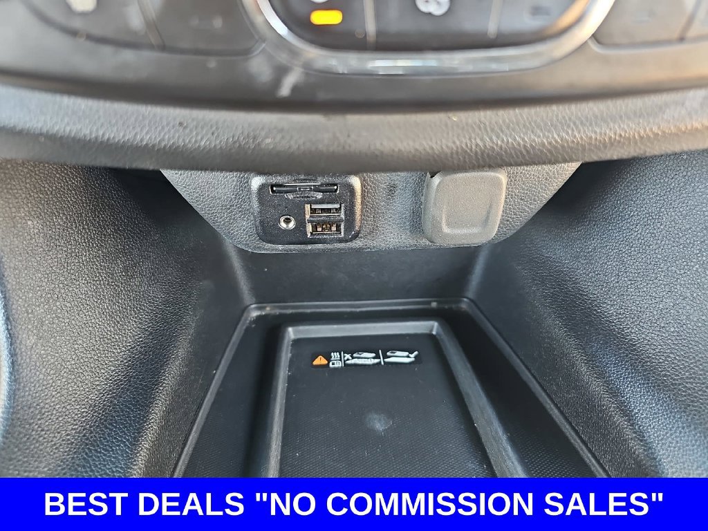 Used 2023 Chevrolet Traverse Premier w/ Redline Edition AWD/4WD image 27