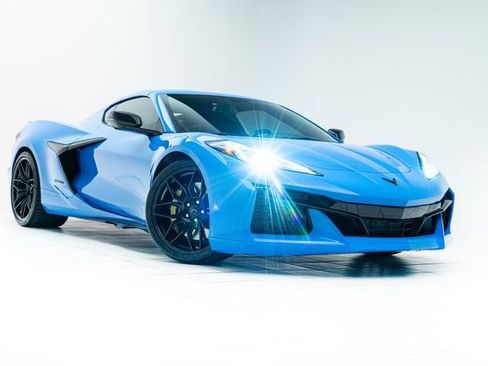 Used 2023 Chevrolet Corvette Z06 image 5