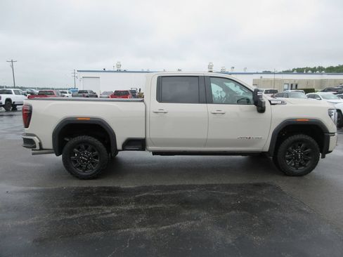 Certified 2026 GMC Sierra 2500 AT4 AWD/4WD image 6