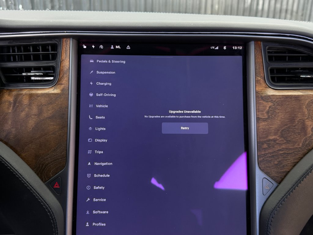 Used 2020 Tesla Model X Long Range AWD/4WD image 32