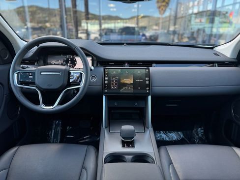 Used 2024 Land Rover Discovery Sport S image 12
