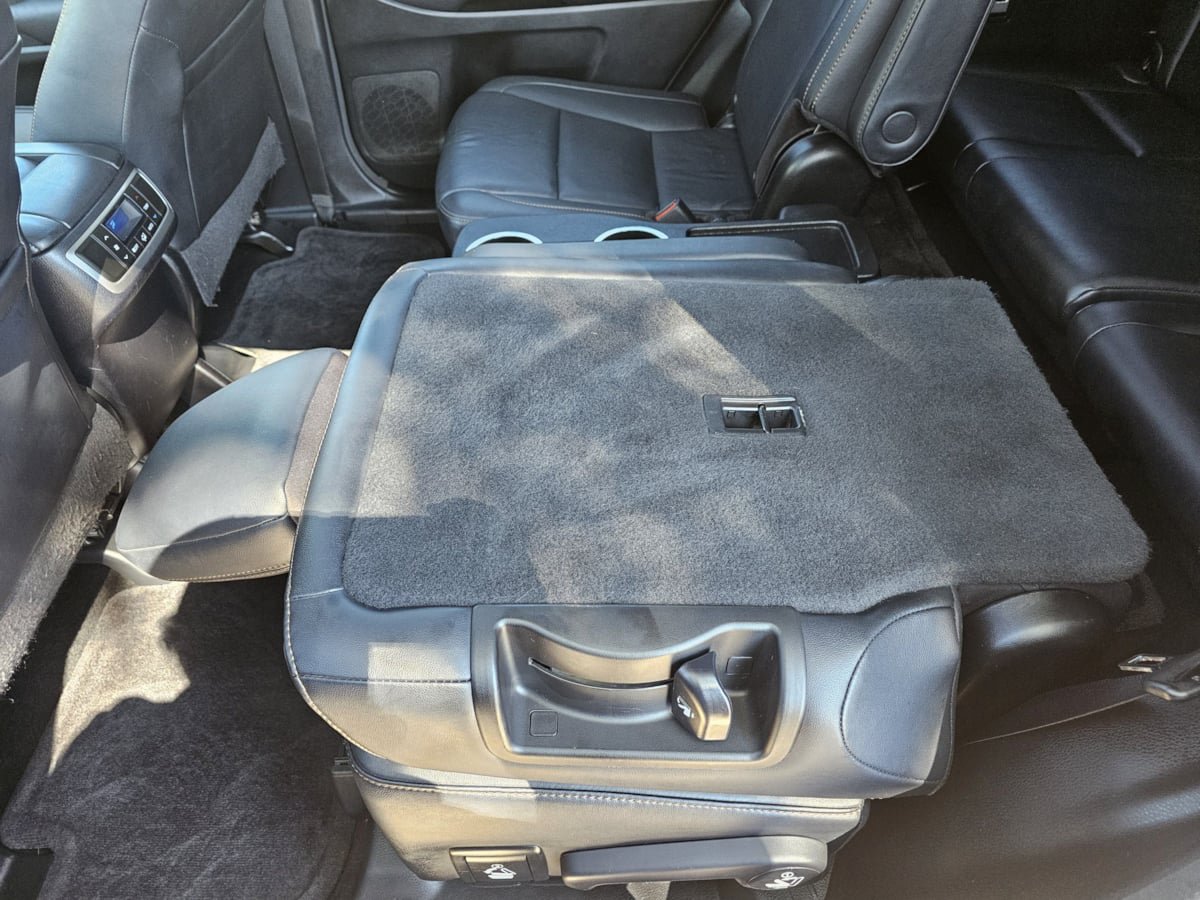 Used 2016 Toyota Highlander XLE AWD/4WD image 31