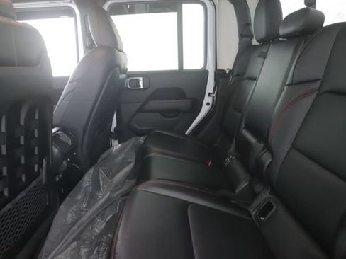 Used 2021 Jeep Gladiator Rubicon w/ Trailer Tow Package AWD/4WD image 25