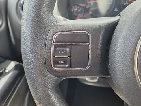 Used 2016 Jeep Compass Sport w/ Power Value Group FWD image 26
