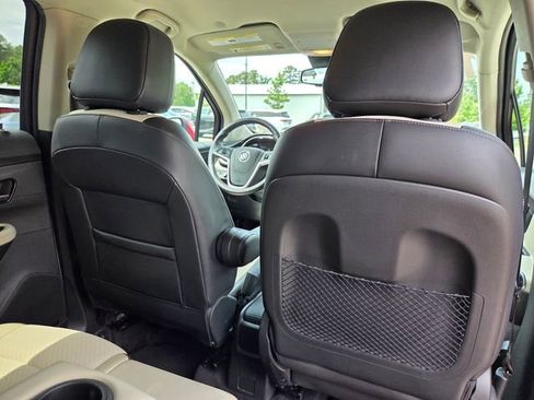 Used 2019 Buick Encore Preferred FWD image 17