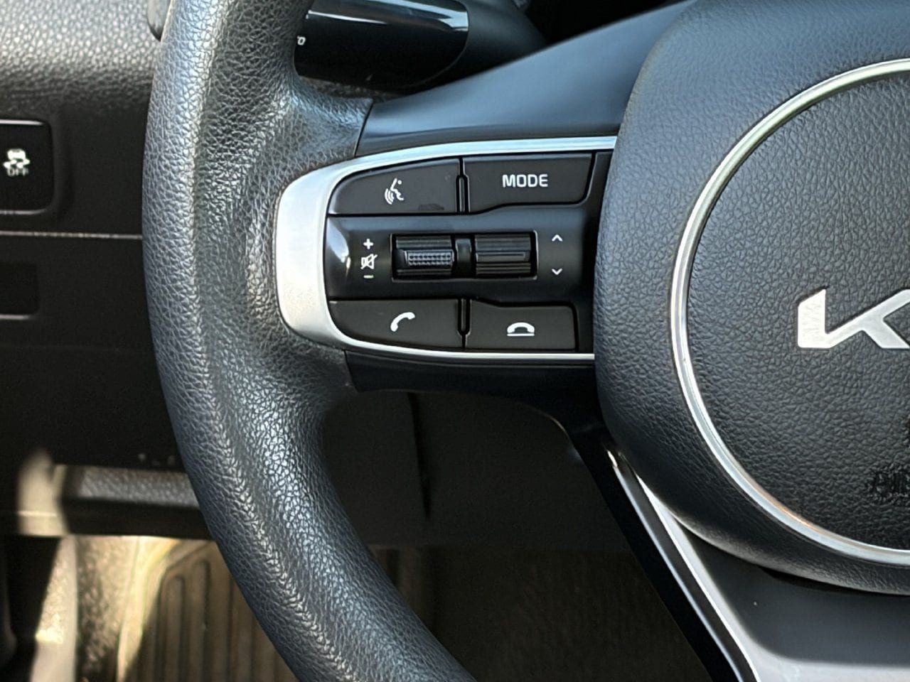 Used 2023 Kia K5 LXS FWD image 17