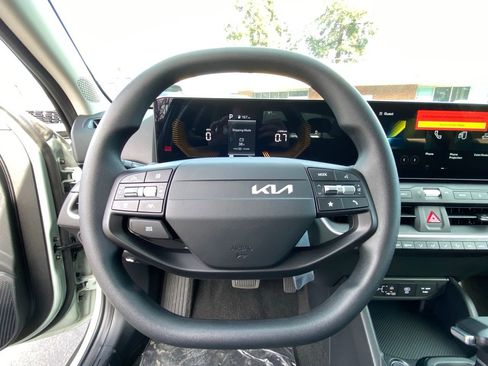 New 2026 Kia K4 LXS image 15