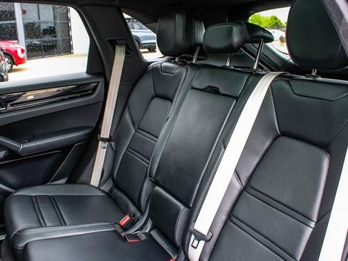 Used 2023 Porsche Cayenne w/ Premium Package AWD/4WD image 35