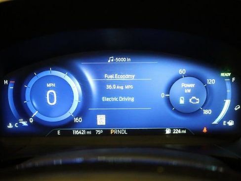 Used 2021 Ford Escape Titanium image 18