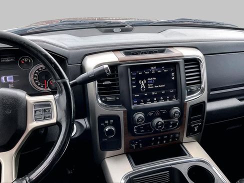 Used 2018 RAM 2500 Laramie AWD/4WD image 7