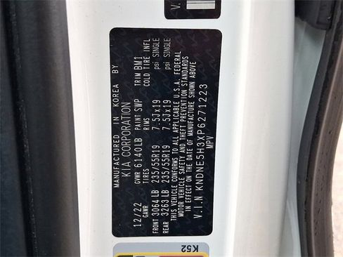 Certified 2023 Kia Carnival SX Prestige image 27