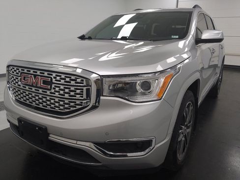 Used 2019 GMC Acadia Denali w/ Technology Package AWD/4WD image 15