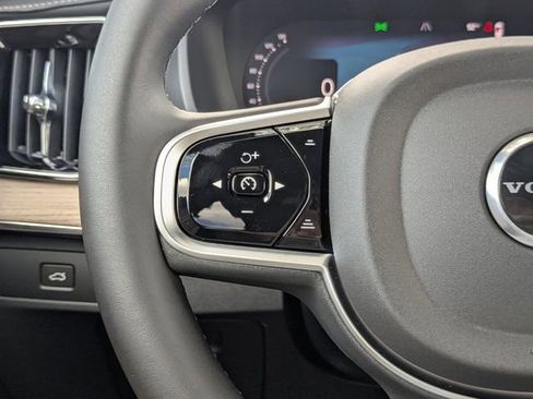 Certified 2026 Volvo XC90 B6 Plus w/ Protection Package Premier AWD/4WD image 34