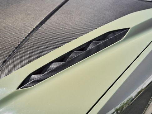 Used 2023 Lamborghini Urus Performante AWD/4WD image 10