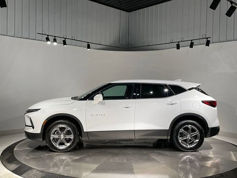 Used 2025 Chevrolet Blazer LT AWD/4WD image 14