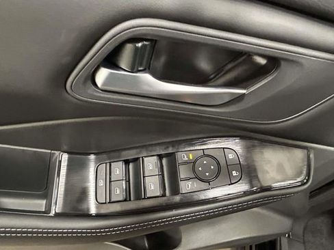 New 2026 Nissan Rogue SV FWD image 13