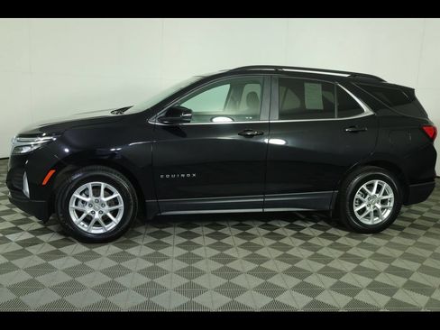 Used 2023 Chevrolet Equinox LT AWD/4WD image 14