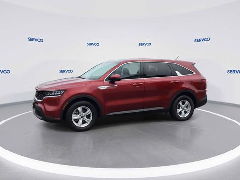 Used 2023 Kia Sorento LX FWD image 4