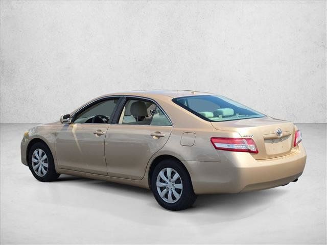 Used 2011 Toyota Camry LE FWD image 7