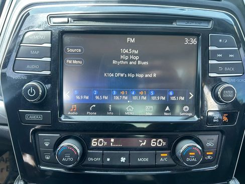 Used 2017 Nissan Maxima 3.5 SL FWD image 21
