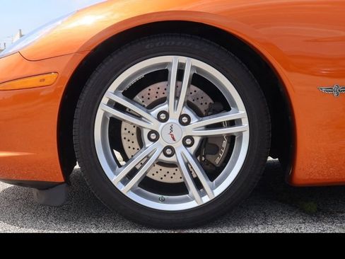 Used 2007 Chevrolet Corvette Convertible w/ Preferred Equipment Group RWD image 3