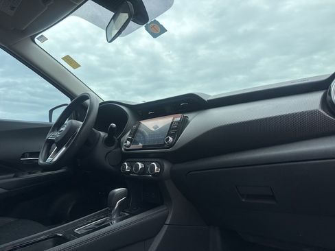 Used 2023 Nissan Kicks SV FWD image 22