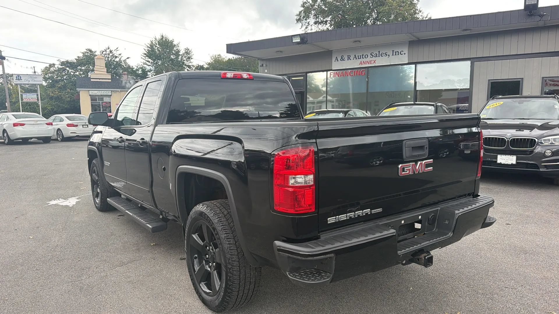 Used 2019 GMC Sierra 1500 Limited w/ Elevation Edition AWD/4WD image 5