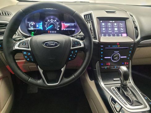 Used 2016 Ford Edge Titanium w/ Equipment Group 302A AWD/4WD image 22