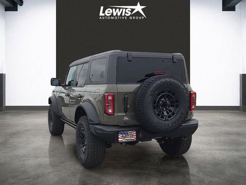 New 2026 Ford Bronco Badlands w/ Sasquatch Package AWD/4WD image 3