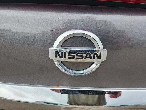 Used 2019 Nissan Sentra SR w/ Premium Package (SR) FWD image 37