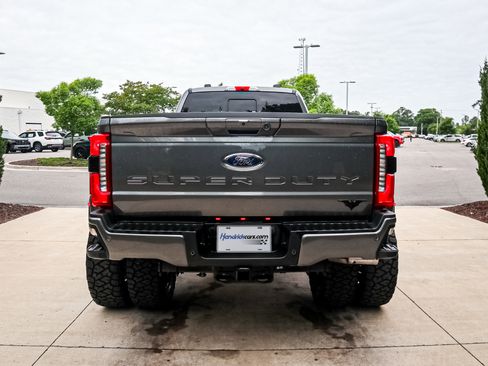 Used 2024 Ford F350 Lariat w/ Lariat Ultimate Package AWD/4WD image 9
