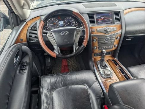 Used 2011 INFINITI QX56 4WD w/ Theater Pkg image 8