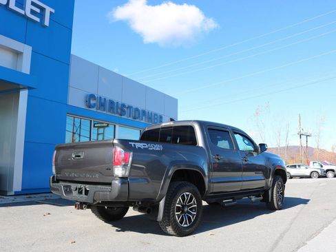 Used 2023 Toyota Tacoma TRD Sport image 4